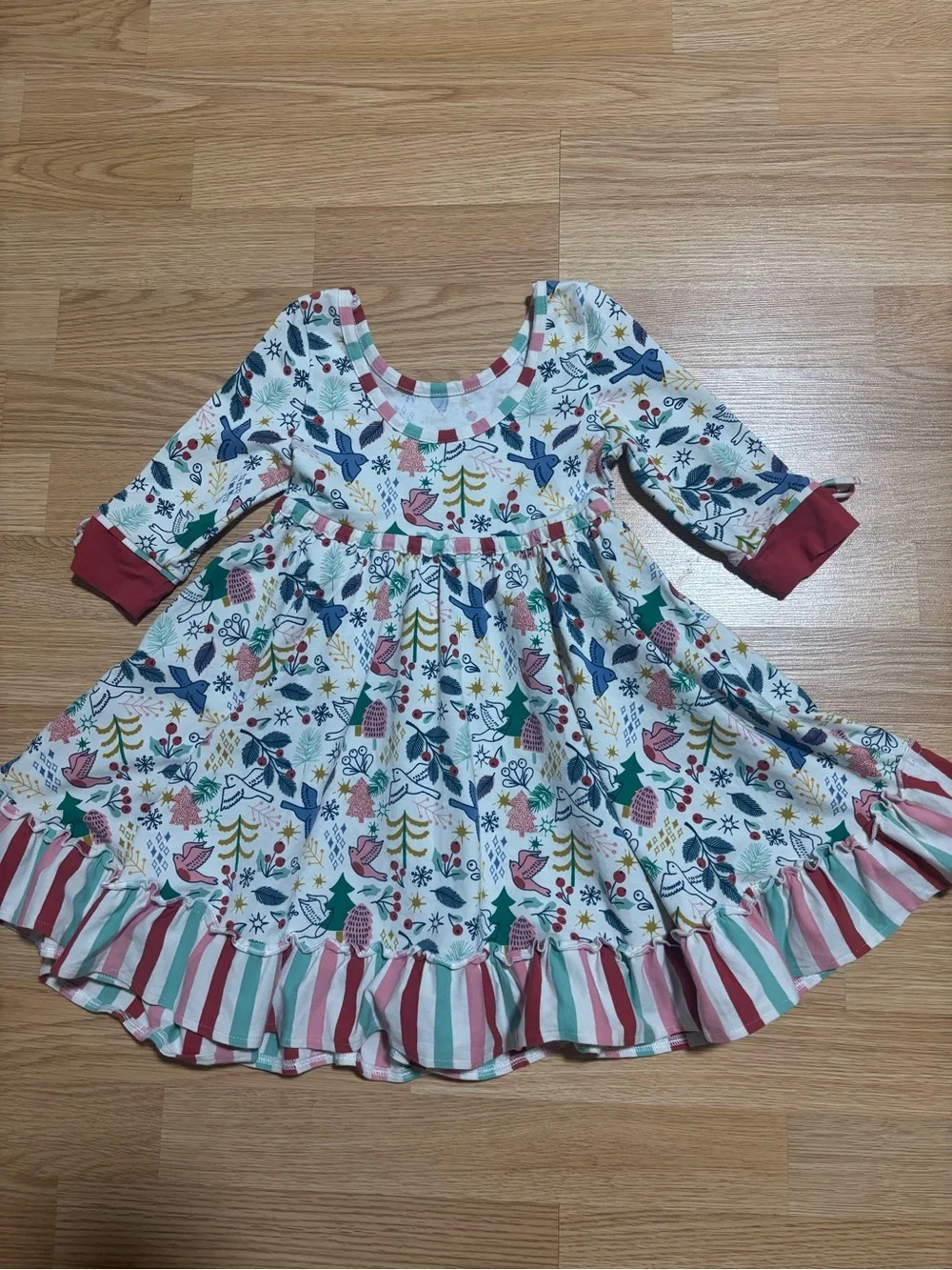 “Wildflower” dress size 4 in great condition
